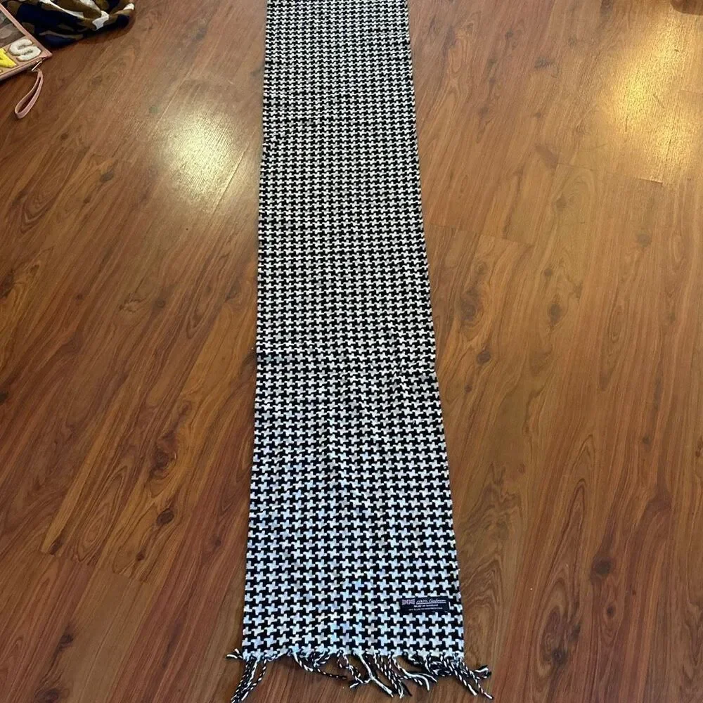 100% cashmere black and white houndstooth scarf made in Scotland